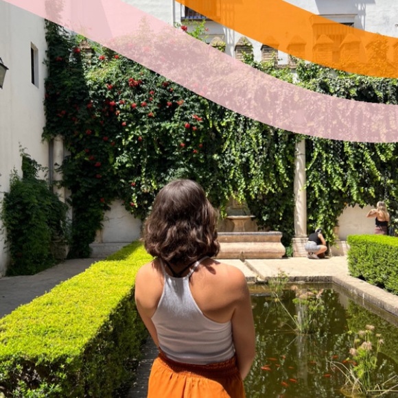 Meet your Posher, Izzy ♥️ - Picture 3 of 3